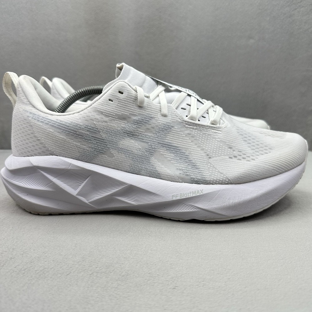 Mens Size 11.5 Asics NovaBlast 5 Shoes White Piedmont Grey Running Sneakers